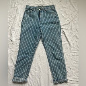 American Eagle Stripped Jeans